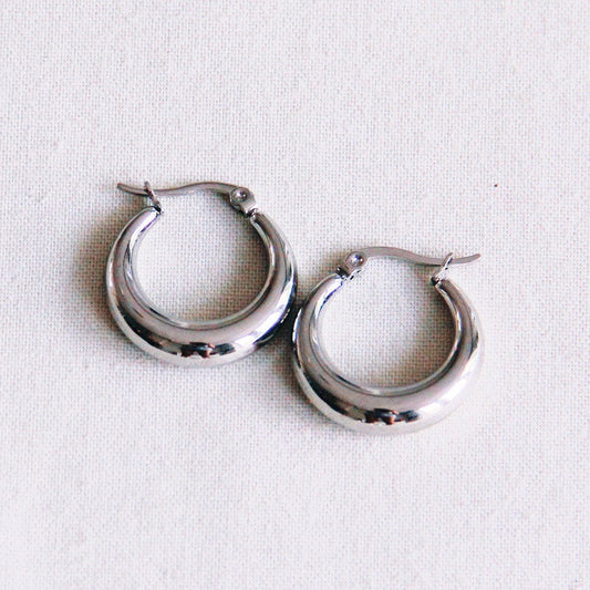 Stainless steel hoop 19mm “wide” – silver