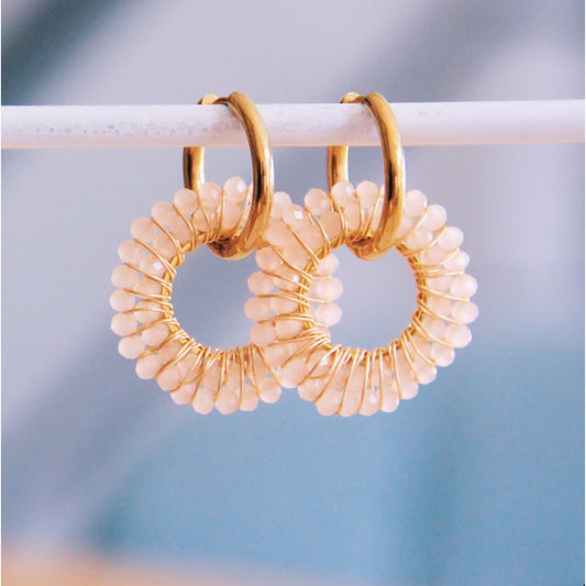 Oorring met ronde facethanger - lichtroze
