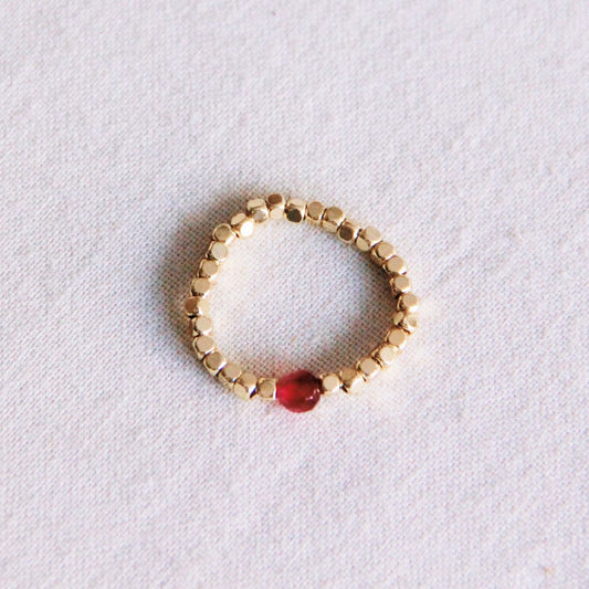 Elastische ring met natuursteen - hete roze