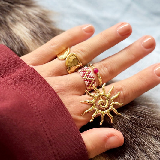 Elastische ring met natuursteen - hete roze